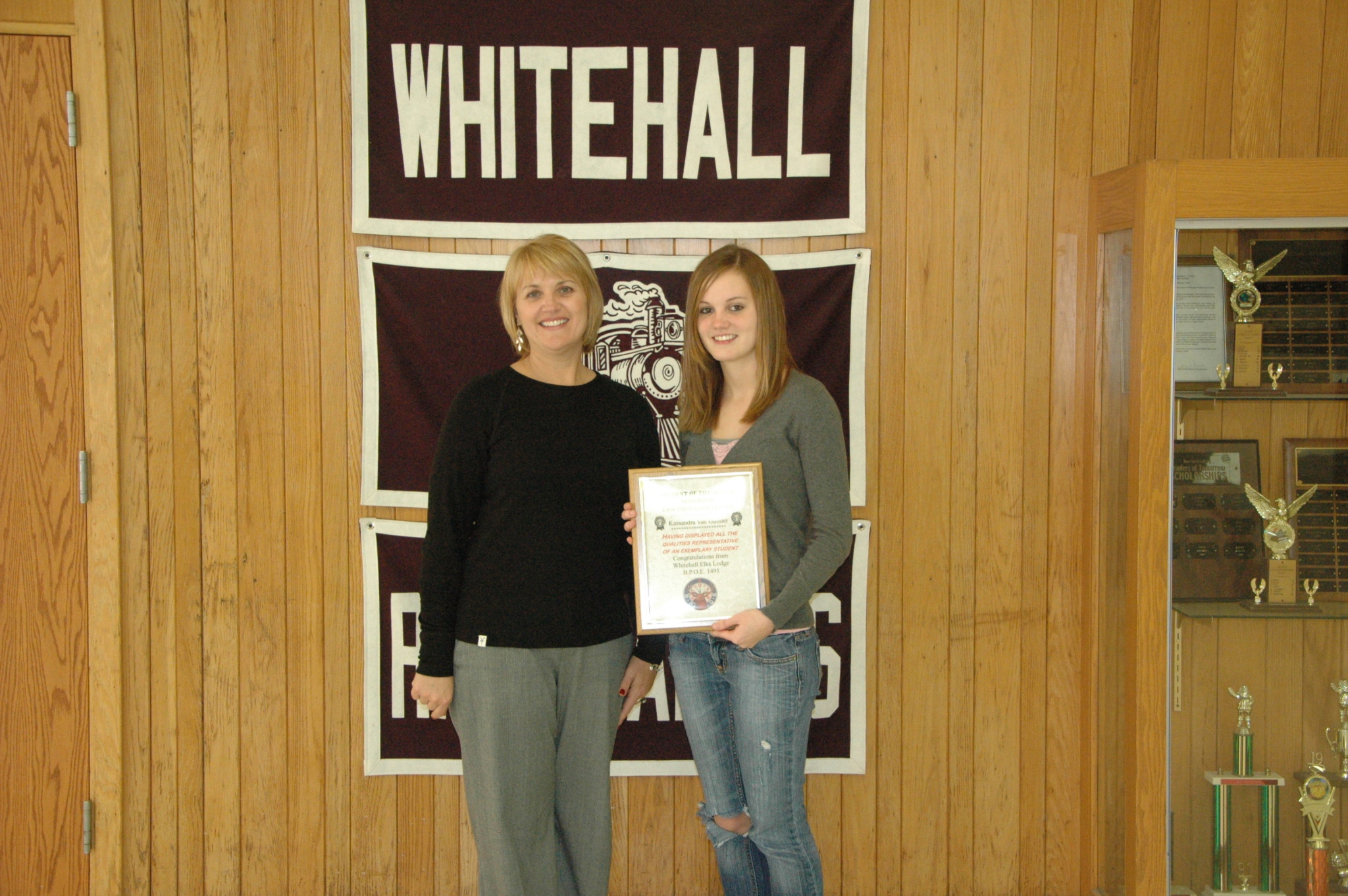 Read more about the article VanGuilder named Elks Student of the Month