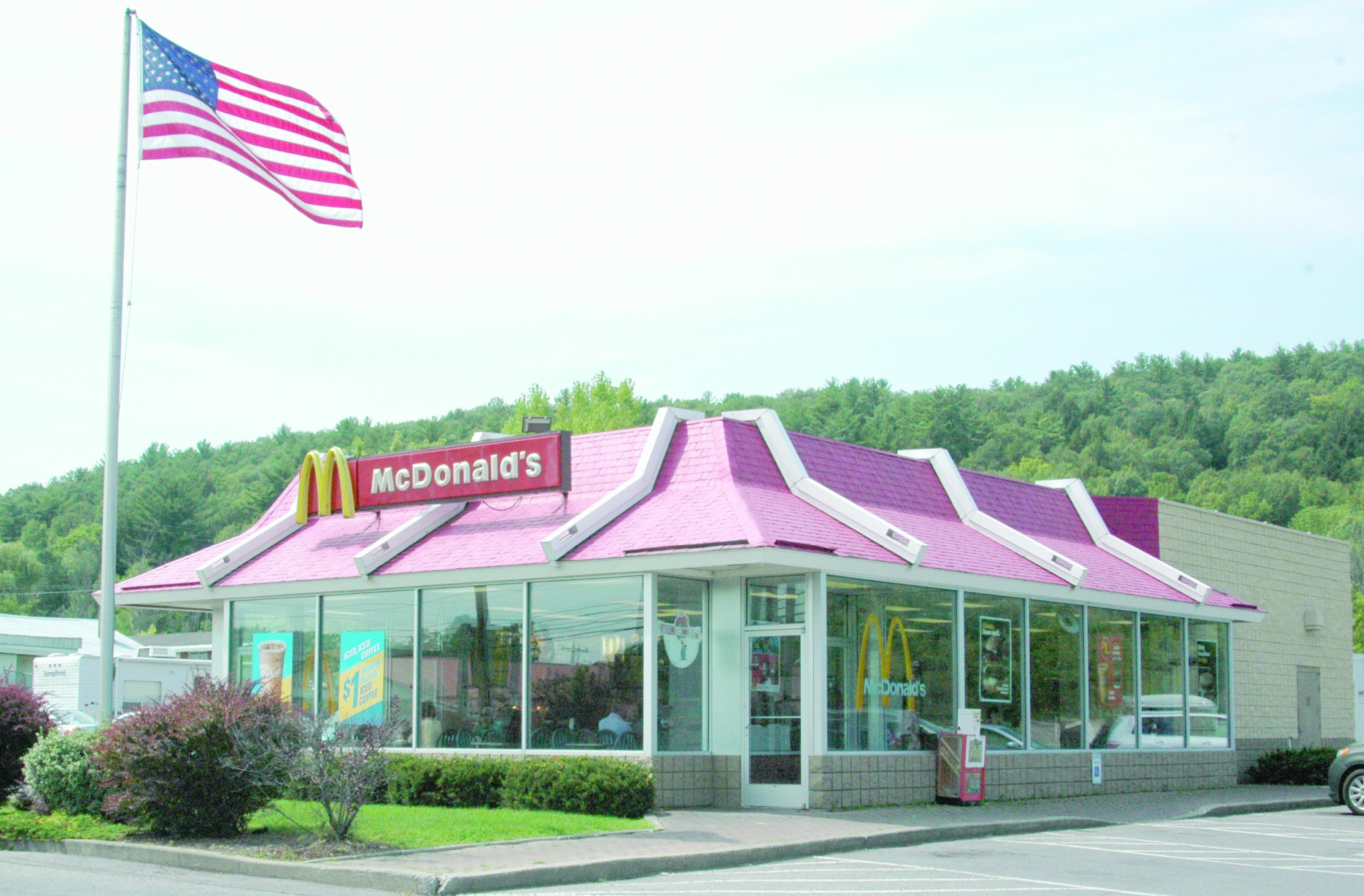 You are currently viewing McDonald’s closing ‘temporarily’