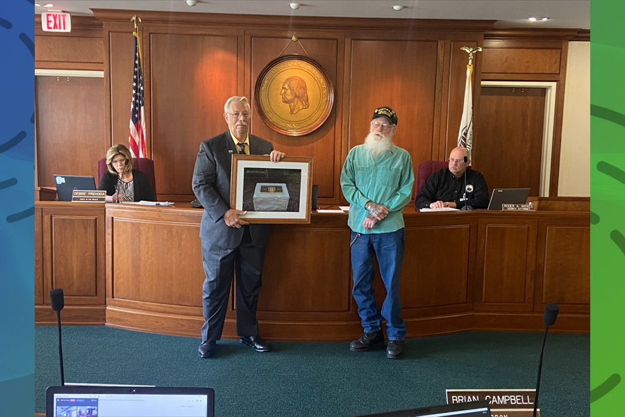 Read more about the article County receives Vietnam vet stone photo