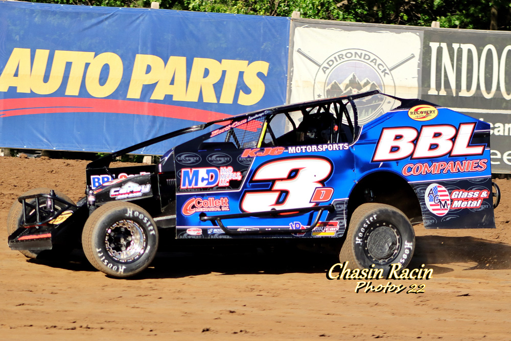You are currently viewing Chasin’ Racin’ – Matt DeLorenzo picks up wins at Albany-Saratoga and Fonda speedways